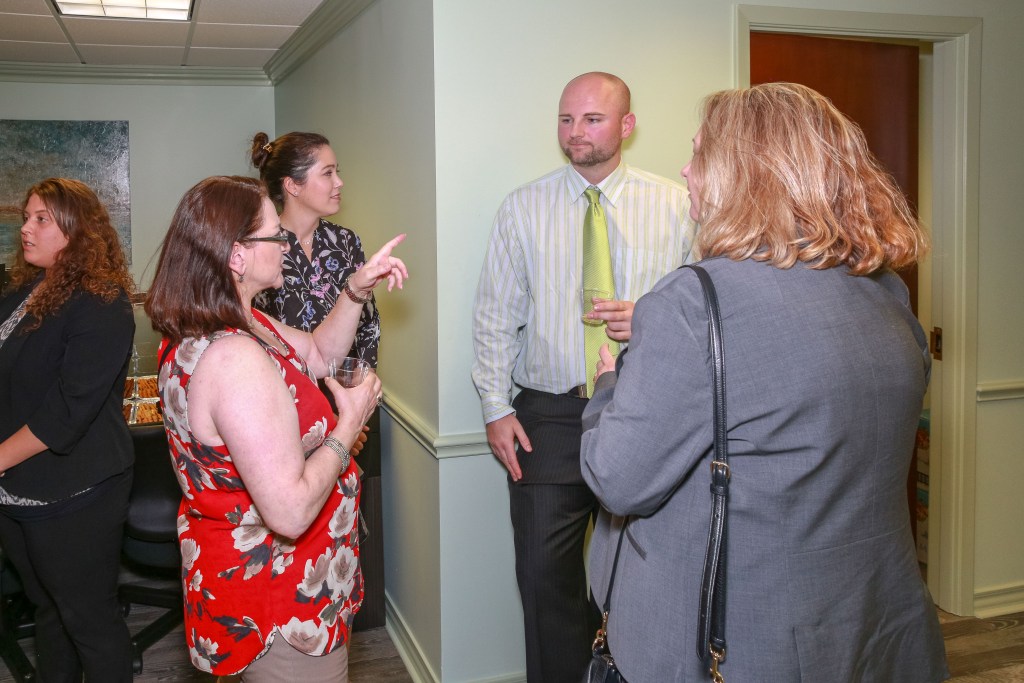 Jess Bailey, Managing Attorney at Bailey Law Firm, guiding business leaders in The Woodlands on corporate law, business, entity formation, entrepreneurship, contracts, finance, mergers, acquisitions, corporate governance, banking, finance, M&A strategies, and risk management to ensure compliance and no lawsuit issues.