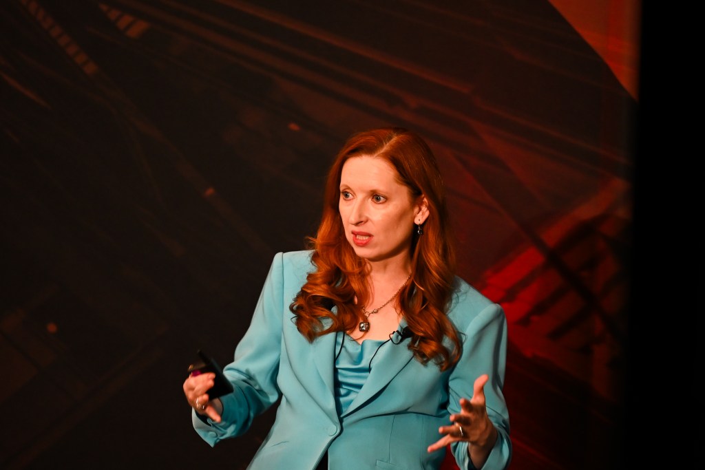 Jess Bailey, Managing Attorney at Bailey Law Firm, guiding business leaders in The Woodlands on corporate law, business, entity formation, entrepreneurship, contracts, finance, mergers, acquisitions, corporate governance, banking, finance, M&A strategies, and risk management to ensure compliance and no lawsuit issues.